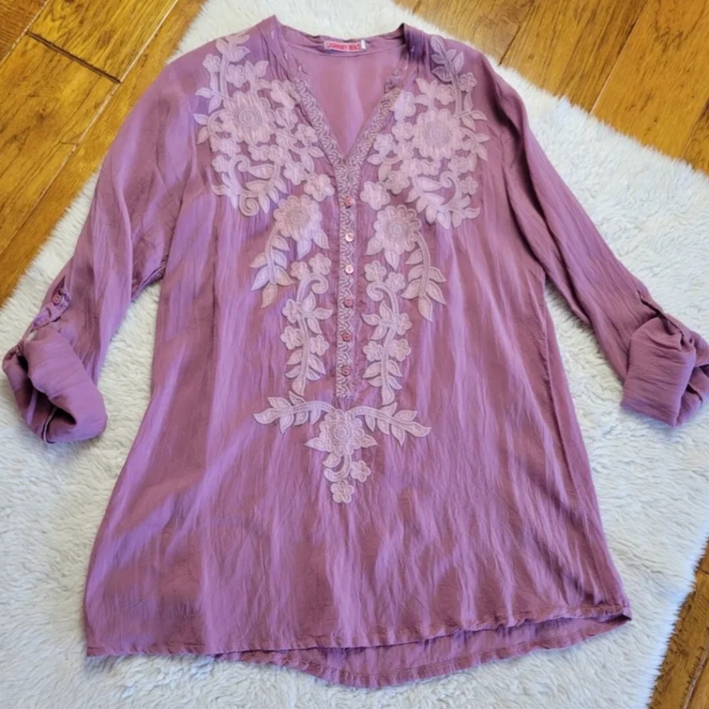 Johnny Was Rayon Tunic Blouse Embroidered Purple Floral Roll Tab Sleeves Small